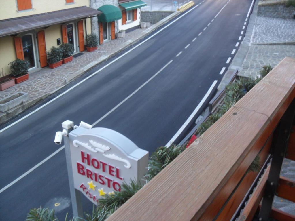 Hotel Bristol Fiumalbo Εξωτερικό φωτογραφία